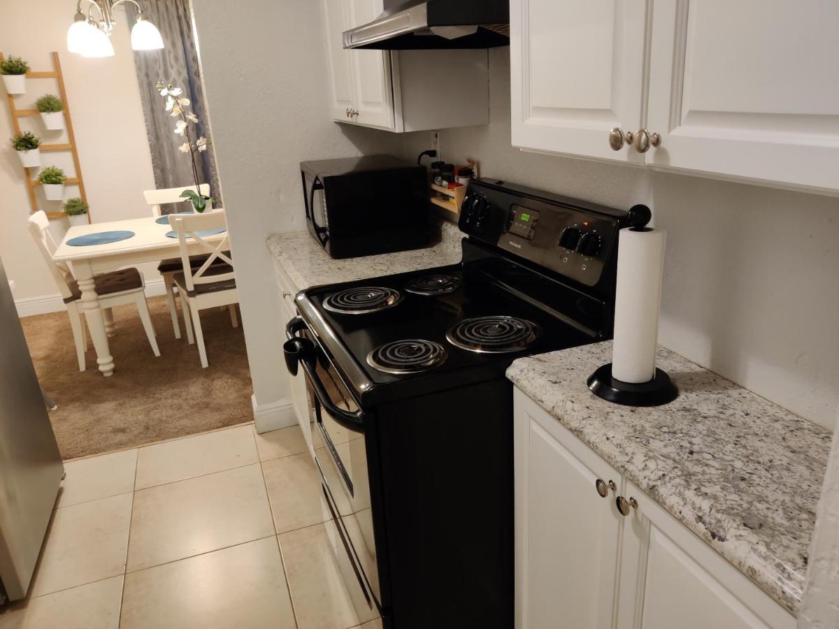 Centauri Vacation Rentals Beautiful 2-Bedroom Condo, Near All Orlando Attractions, Free Parking & Wi-Fi, King Bed, #1 Kültér fotó